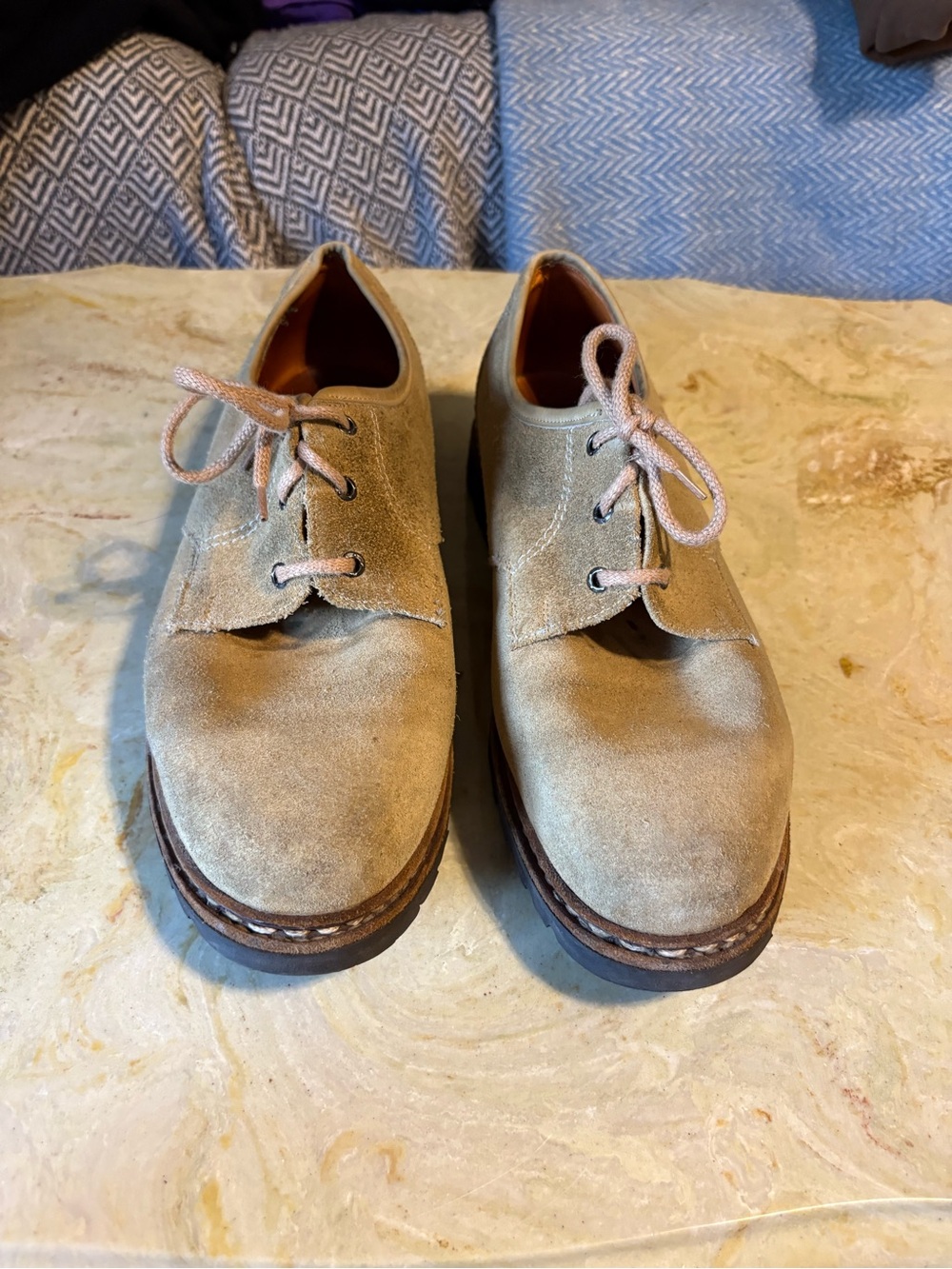 Men's Suede Chukka Boots in Beige - Classic Lace-Up Style